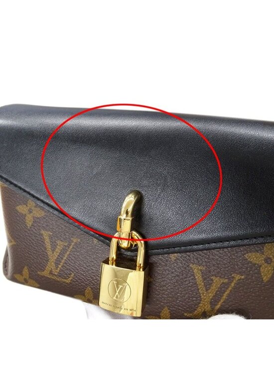 Louis Vuitton Monogram Shoulder Bag 2-Way Padlock on Strap - Picture 9 of 12